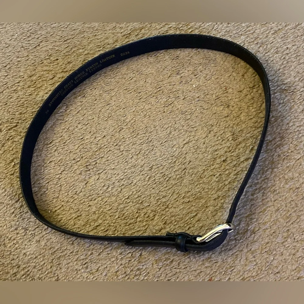 Gently preloved black unisex leather belt 36 inches